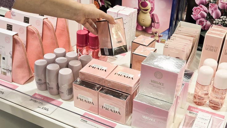 Rosa produkter i taxfree butikken