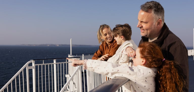Familie på dekk