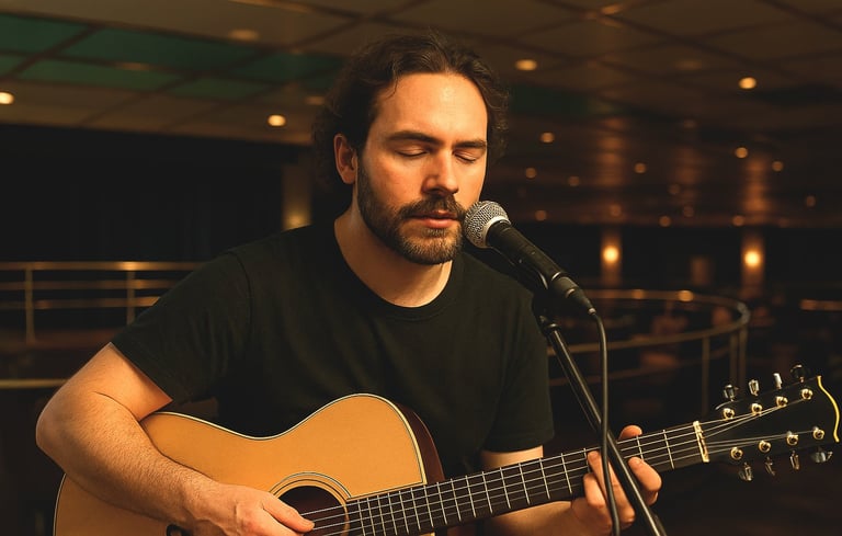 En mann som spiller gitar