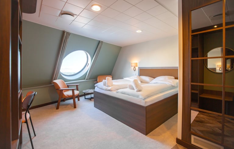 Commodore De Luxe med havutsikt